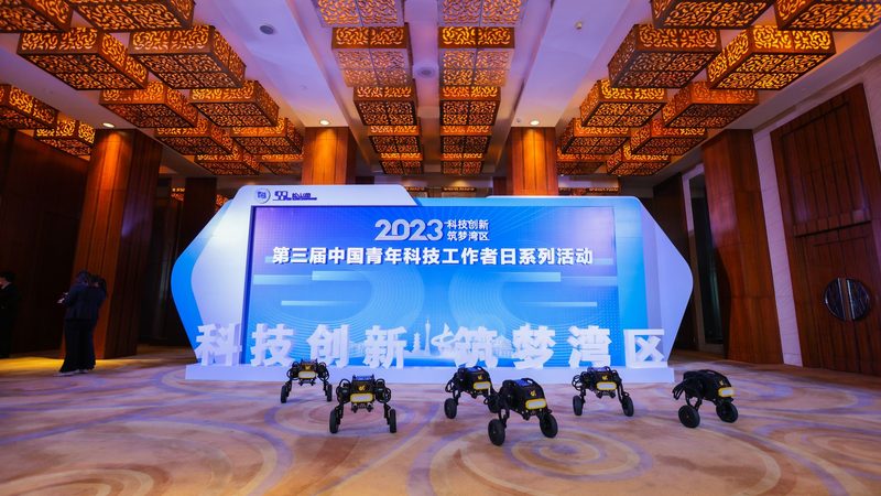工业互联网平台：揭秘其优势与挑战